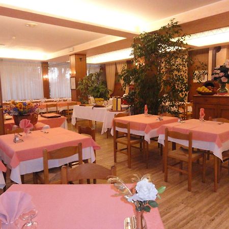 Albergo Ristorante Cima I Pra' ปอนเต เนลลัลปี ภายนอก รูปภาพ