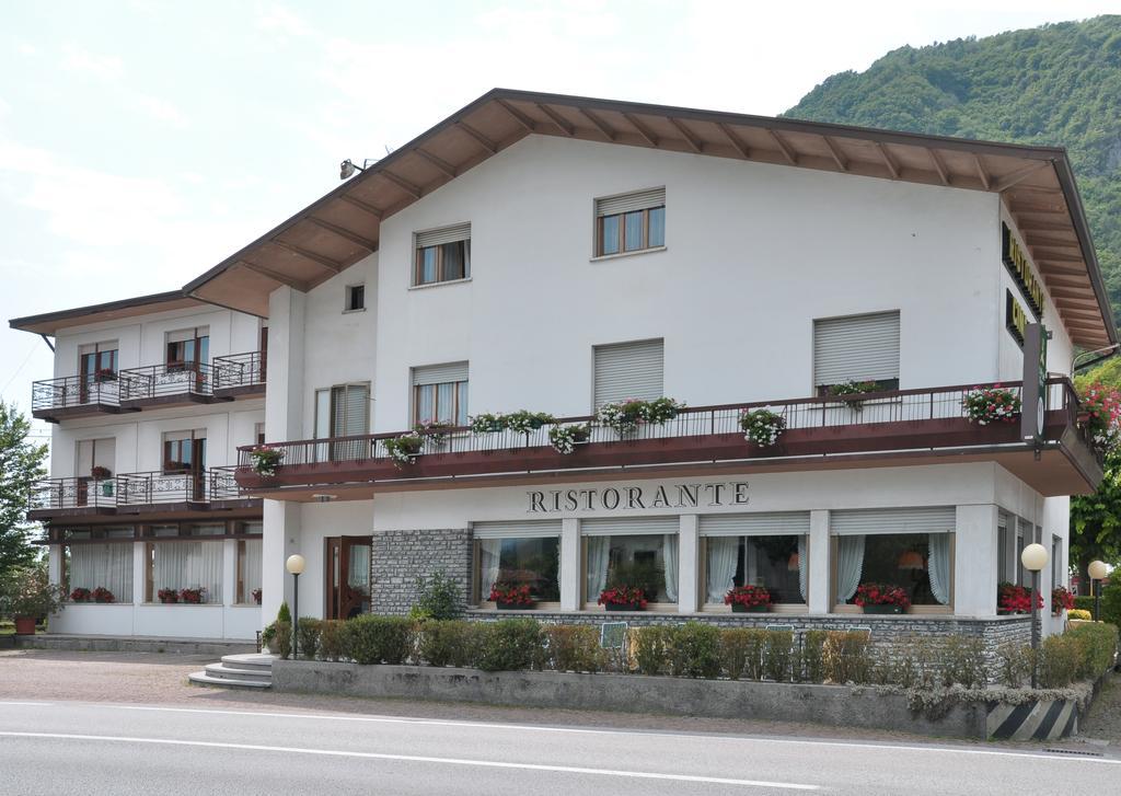 Albergo Ristorante Cima I Pra' ปอนเต เนลลัลปี ภายนอก รูปภาพ